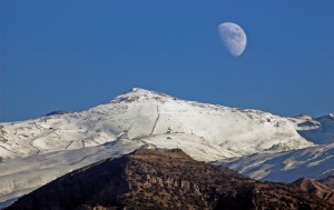 La Luna sobre Sierra Nevada (A.Porcel)